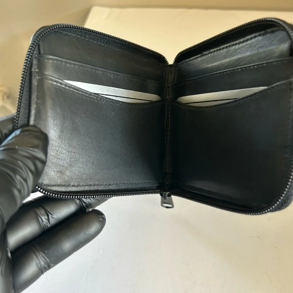 Sleek Black Leather Card Holder